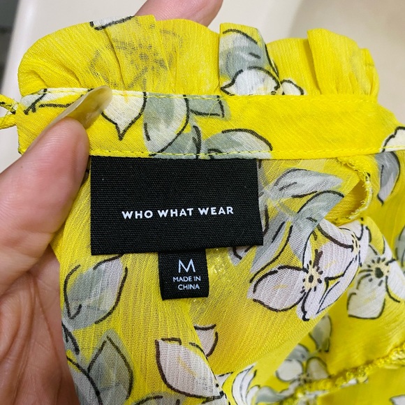 Who What Wear Yellow Blouse EUC Sz M - Picture 2 of 2